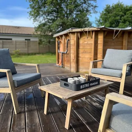 La De Sofi Cosy Piscine 8pp Villa Aureilhan (Landes)